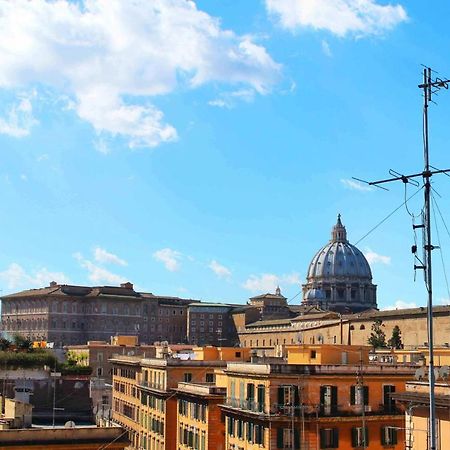 Ferrini Apartment Vatican Museums Рим Экстерьер фото